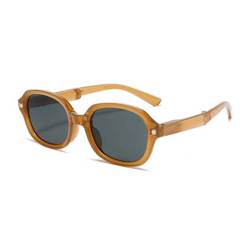 New Folding Small Frame Oval Sunglasses Women Brand Designer Fashion Sun Glasses Men Driving Eyewear Oculos De Sol for Female X240920