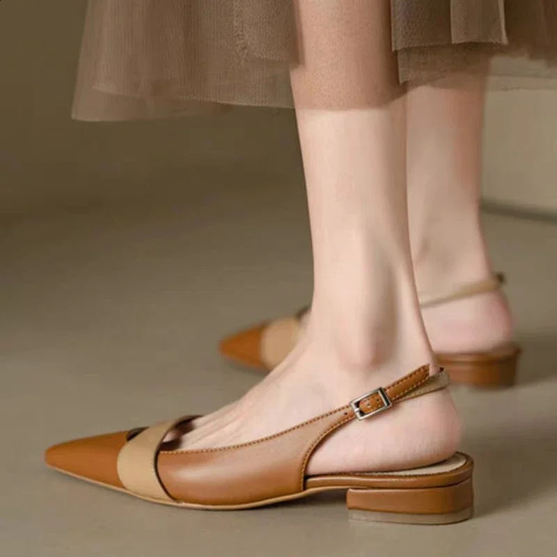 2024 Summer Fashion Pointed Leather Color Block Light Mouth Womens Comfortable Sandals 240919