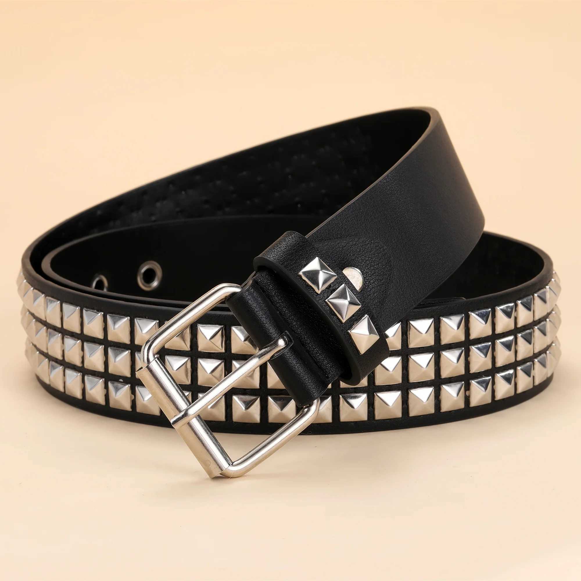 Street punk style with Y2K willow nail decoration and Gothic dark waist accessory suitable for daily wear W240920