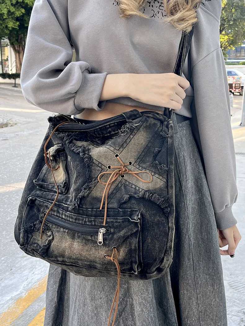 CMM Vintage Womens Shoulder Bag Washed Denim Large Capacity Messenger Hot Girls New Fashion Designer Handbag Big Totes 240920