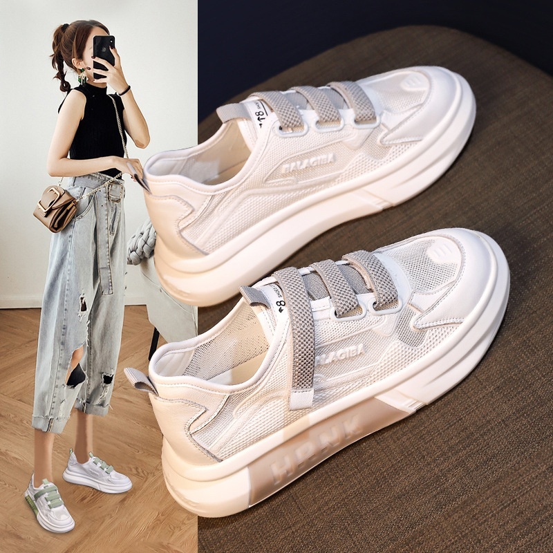 White for women, spring 2024 new Korean version ins thick soled fashion casual sports board shoes, trendy women's shoes