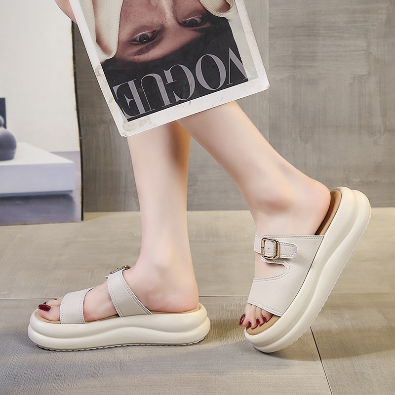 2024 New Pine Cake Thick Metal Letter One word Korean Edition Soft Sole Beach Slippers for Women's Summer Outwear