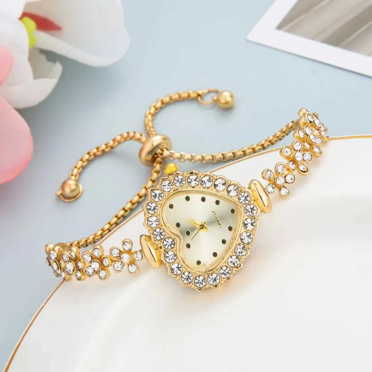 Luxury Crystal Women Bracelet Watches Top Brand Fashion Diamond Ladies Quartz Watch Steel Female Wristwatch Montre FemmeX240920