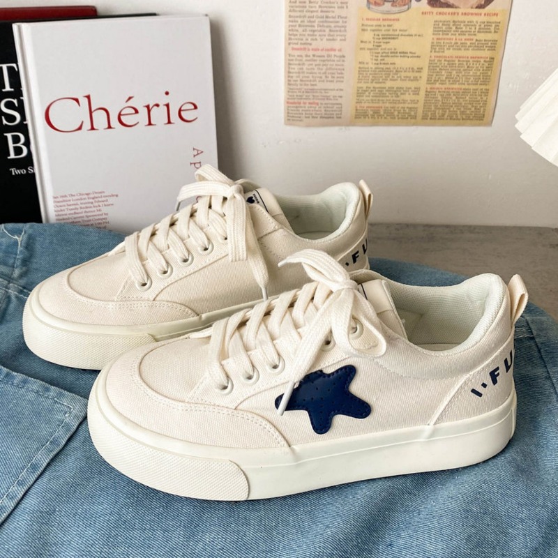 2023 White Canvas Shoes for Women Low-top Simple Designer Platform Korean Fashion Sneakers Student Round Toe Ladies Footwear
