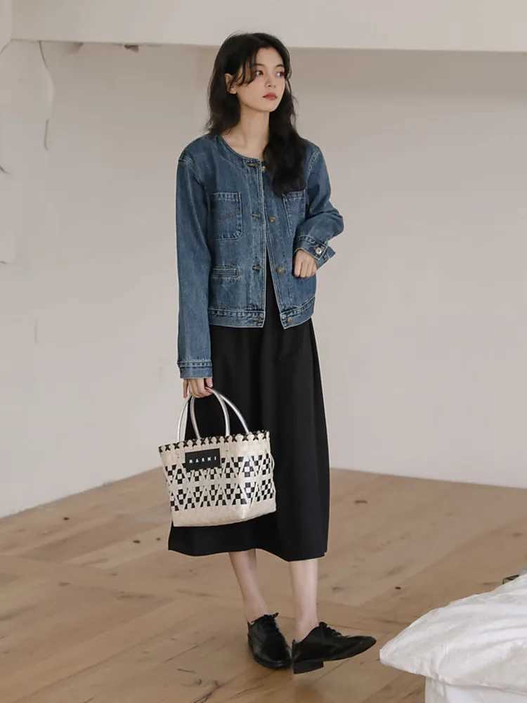 Retro Blue Denim Jacket Women Chic Vintage Simple Round Collar Pocket Single-breasted Cropped Coat Tops Jean JacketX240920