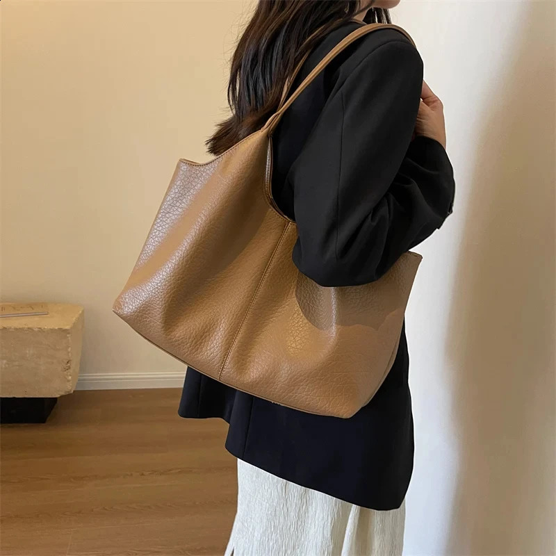 Retro Big Pu Leather Tote Bags Women Korean Simple Large Capacity Shoulder Bag Fashion Solid Shopper Handbags Female 240918