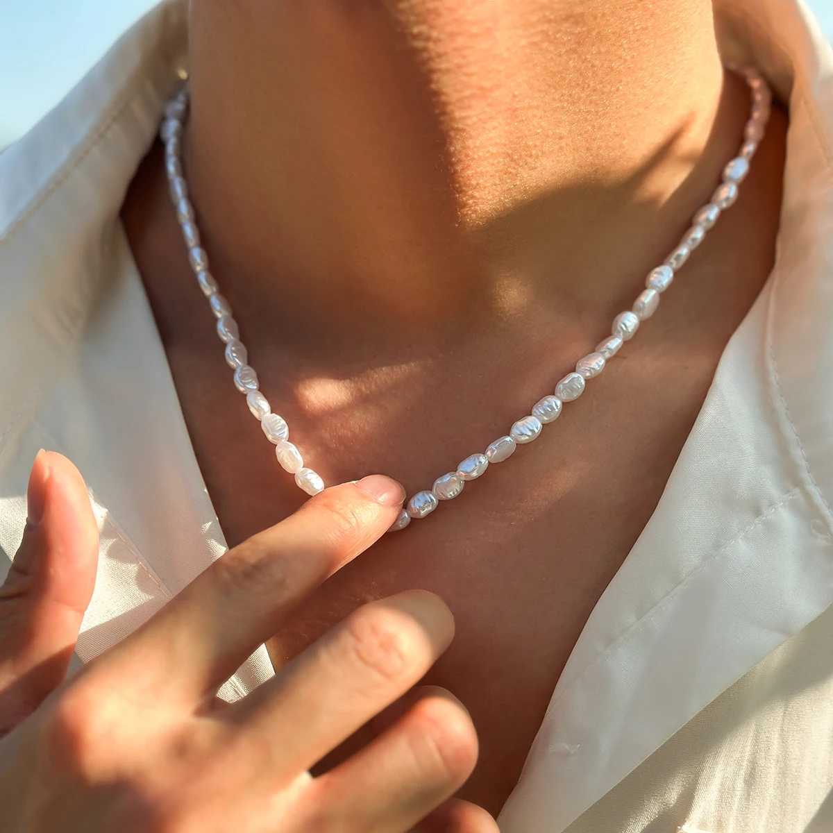 Salircon Simple Baroque Imitation Pearl Chain Choker Necklace Elegant Temperament Beaded Necklace Womens Wedding Party JewelryX240919
