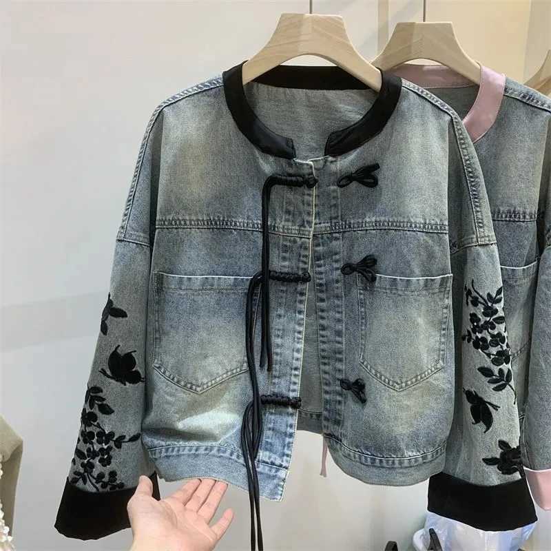 Short Buckle Denim Coat Women New Chinese Style stand collar Top 2024Spring Bomber Outerwear Fashion Street Jeans Jacket femaleX240920