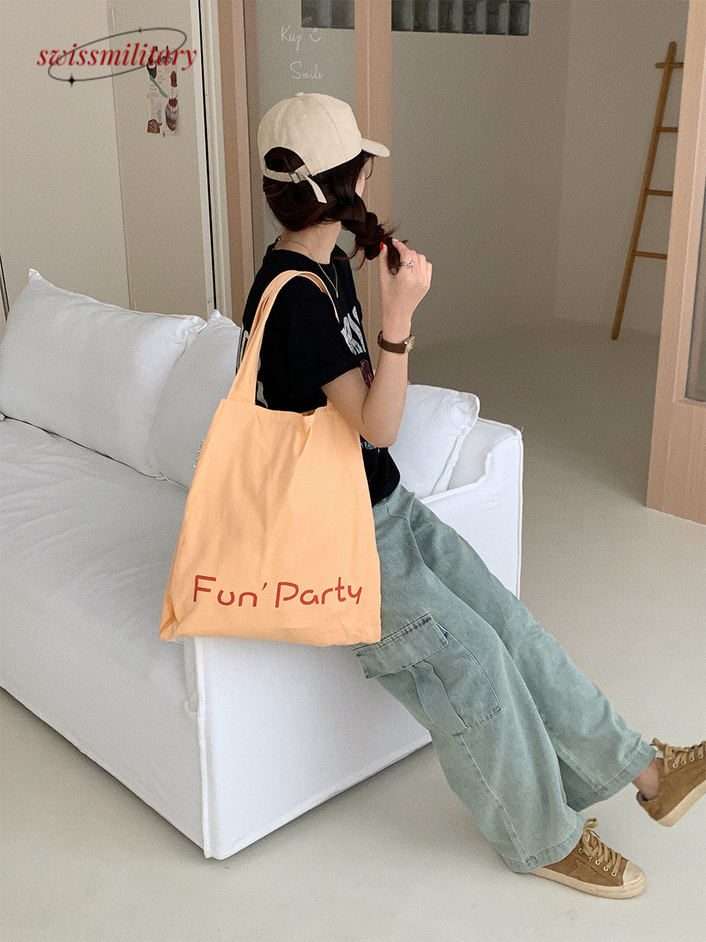 Small niche letter printed canvas Korean girl spring/summer cream colored large capacity cloth bag, college student class bag #19 Swissmilitary