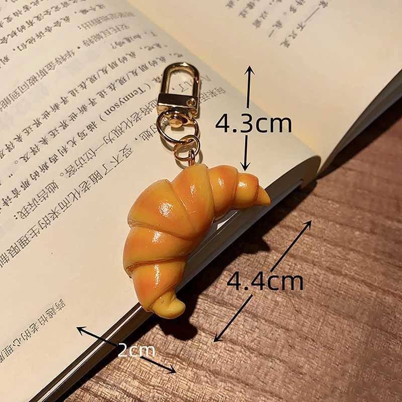 Simulation Food Toy Model Pendant Keyring Personalized Creative Croissant Package Student Children Gifts Keychain Ring ChainXJ250319
