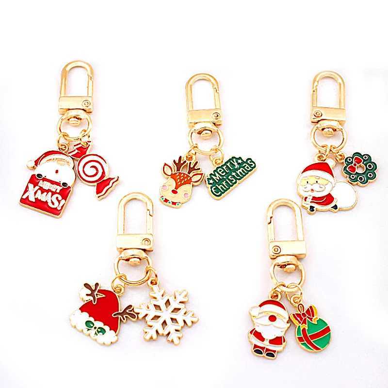 New Christmas Keychains For Women Men Enamel Xmas Tree Santa Claus Snowflake Keyrings Bag Car Key Chain Rings Charms GiftsX240919