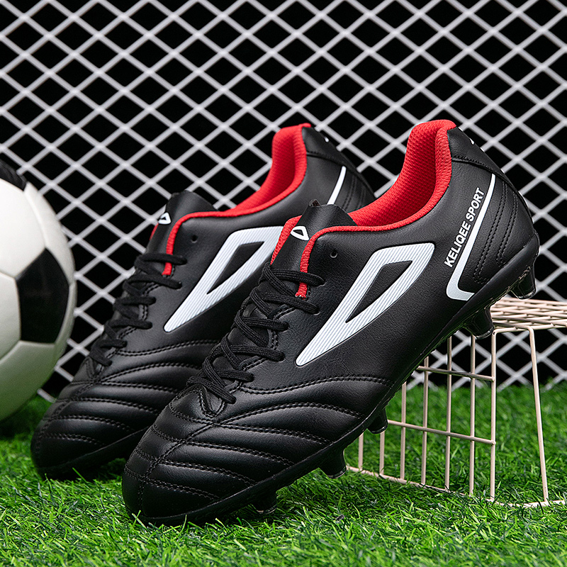 New Men Soccer Shoes FG Outdoor Football Boots Sneakers Ultralight Sport Cleats Comfortable Training Top Quality Professional