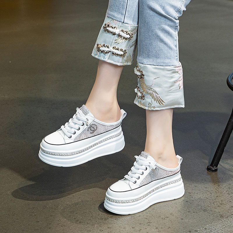 Thick white shoes women in the summer of 2024, new mesh breathable cool casual wear, thick soled toe cap half slippers for outerwear