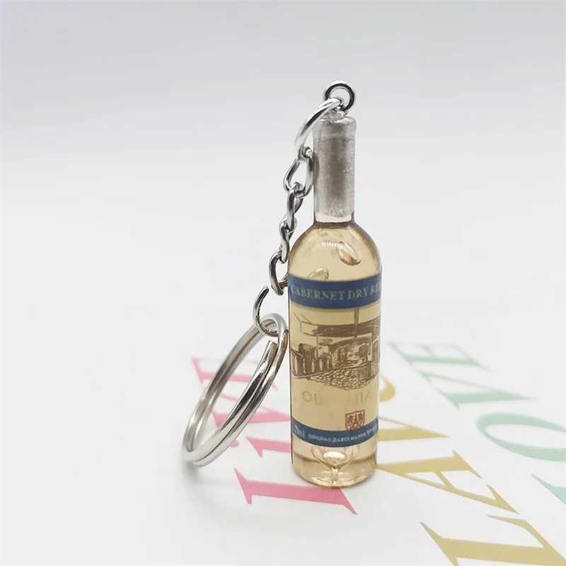 Simulation Resin Beer Wine Bottle Keychain for Women Men Fashion Car Bag Keyring Pendant Accessions Jewelry Gift Wholesale 2023X240919