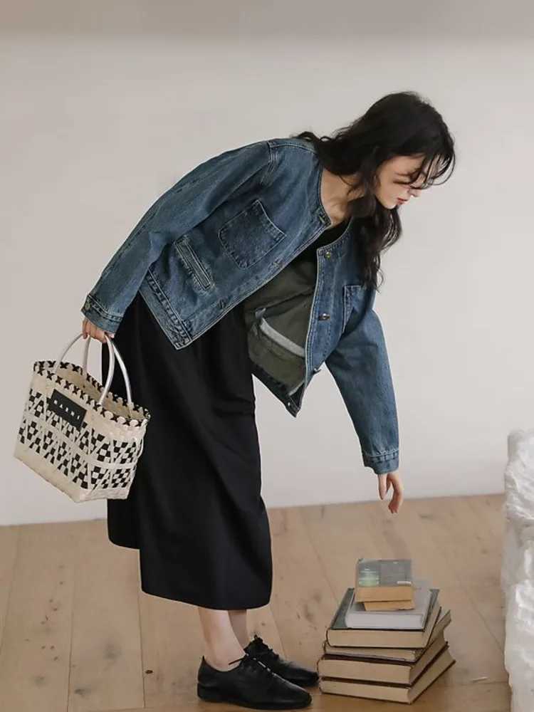 Retro Blue Denim Jacket Women Chic Vintage Simple Round Collar Pocket Single-breasted Cropped Coat Tops Jean JacketX240920