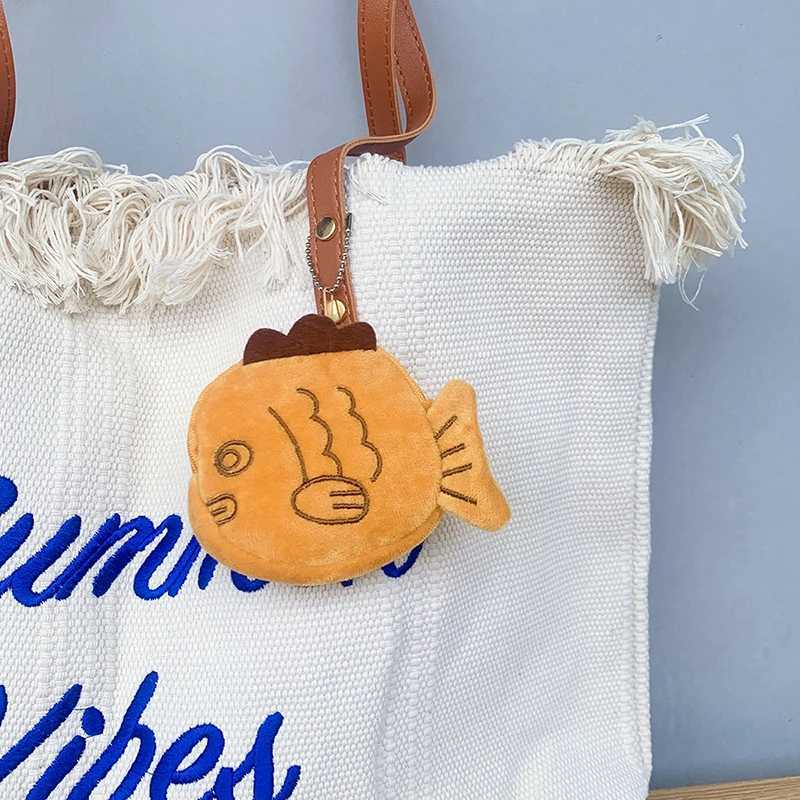 Cartoon Doll Keychains Women Cute Plush Keyring For Girls Gifts Creative Taiyaki Design Car Keychains WholesaleX240919