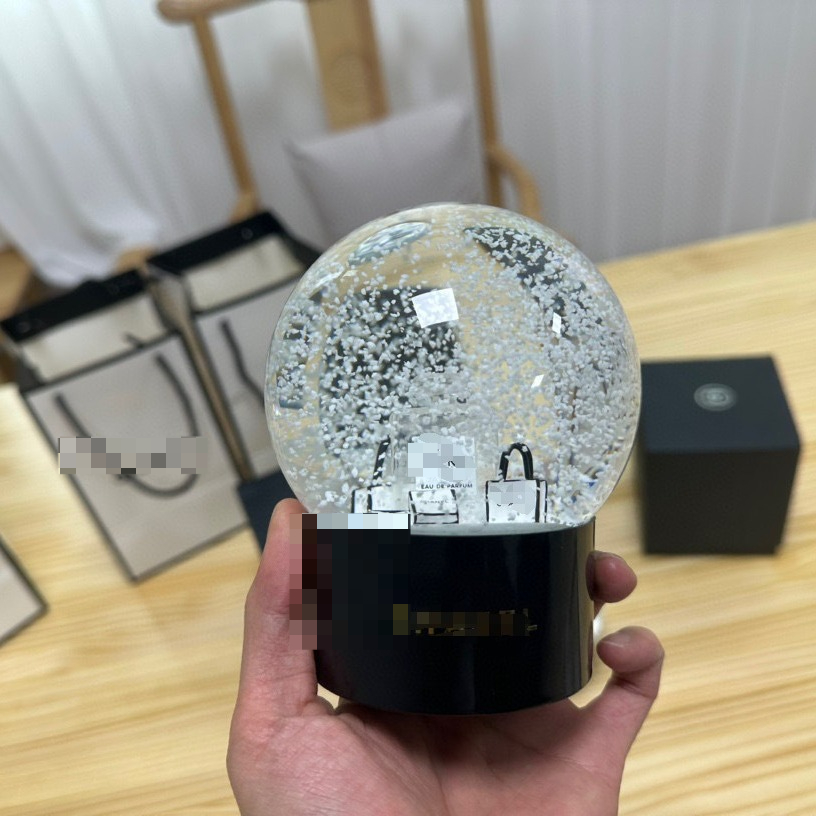 Classics Creative Jewelry Christmas Tree Crystal Ball Girlfriend Girlfriend Valentine's Day Gift Snowflake Ball