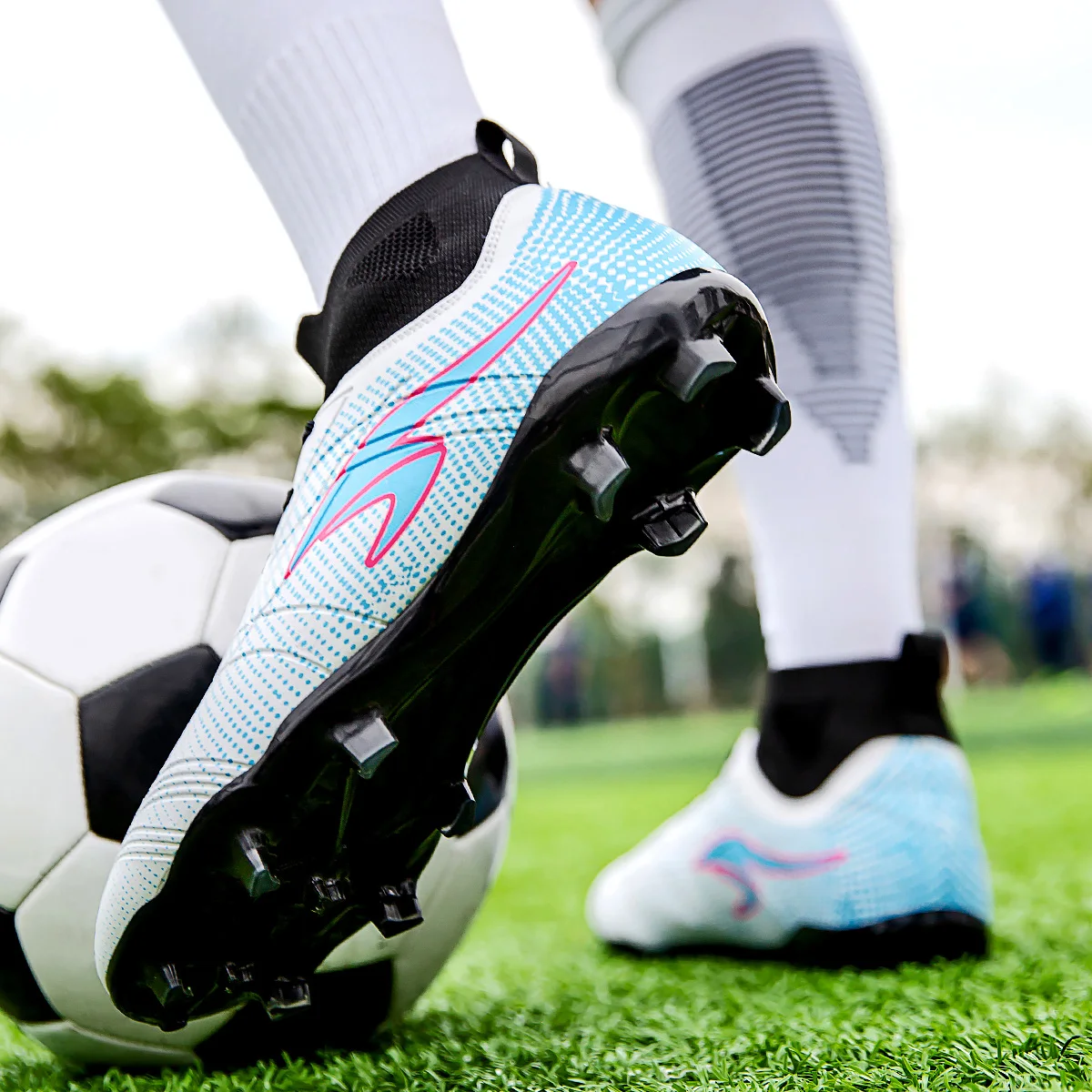 TF/FG Shoes Football Adults Professional High Quality Soccer Cleats Teenager Anti-slip Outdoor Sport Shoes 2024 New Soccer Boots