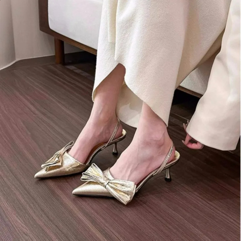 Spring and summer sexy table tennis comfortable crystal transparent solid color Pointed toe womens high heels 240919