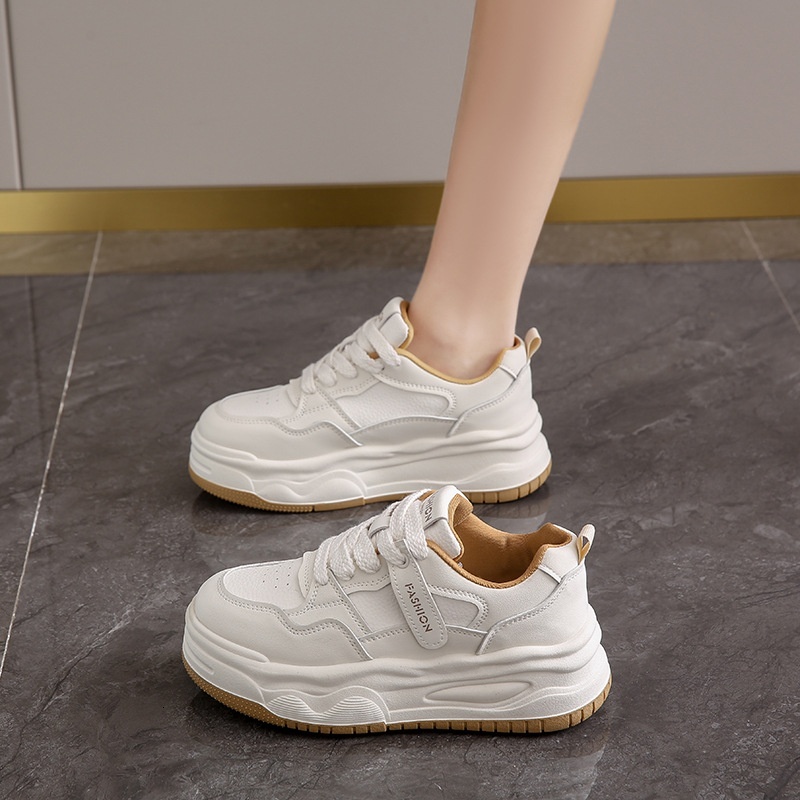Thick soled board 2023 new fashionable breathable casual white ins comfortable small women's shoes