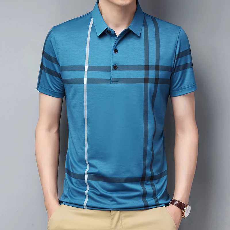 High Quality Mens New Summer Plaid Short Sleeved Seamless Polo Shirt Business Casual Breathable Mens Striped Lapel T-ShirtX240920