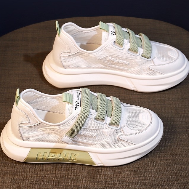 White for women, spring 2024 new Korean version ins thick soled fashion casual sports board shoes, trendy women's shoes