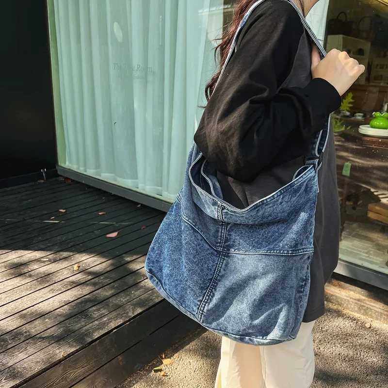 Fashion Denim Cross Body Bag for Female College Students Women Large Capacity Leisure Shoulder Splicing Travel Messenger 240920