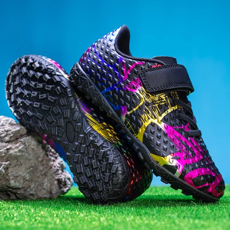 Men and Women with The Same Outdoor Professional New Ankle Boots Training Sports Shoes Light Football Shoes Non-slip Grass