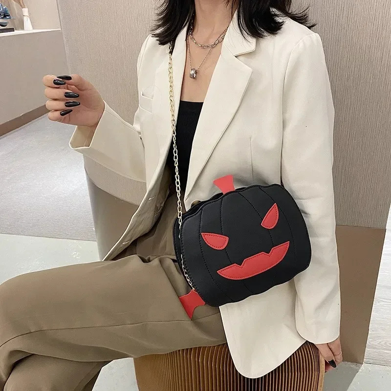 2025NEW Halloween Fun Pumpkin Fashionable trend Personalized Creative Trendy fashion Single Shoulder Women s Cartoon Diagonal Cross Bag