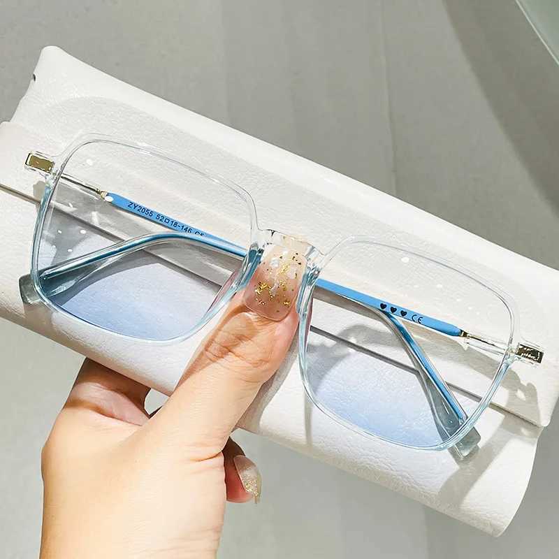 Vintage Gradient Fashion Sun Glasses Women Men Retro Square Large Frame Eyeglasses Female Outdoor Travel UV400 SunglassesX240920