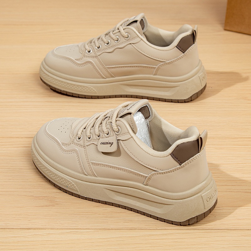 Thick soled white shoes for women, 2024 autumn new versatile comfortable board shoes, round toe student sports and leisure HX-Q1811