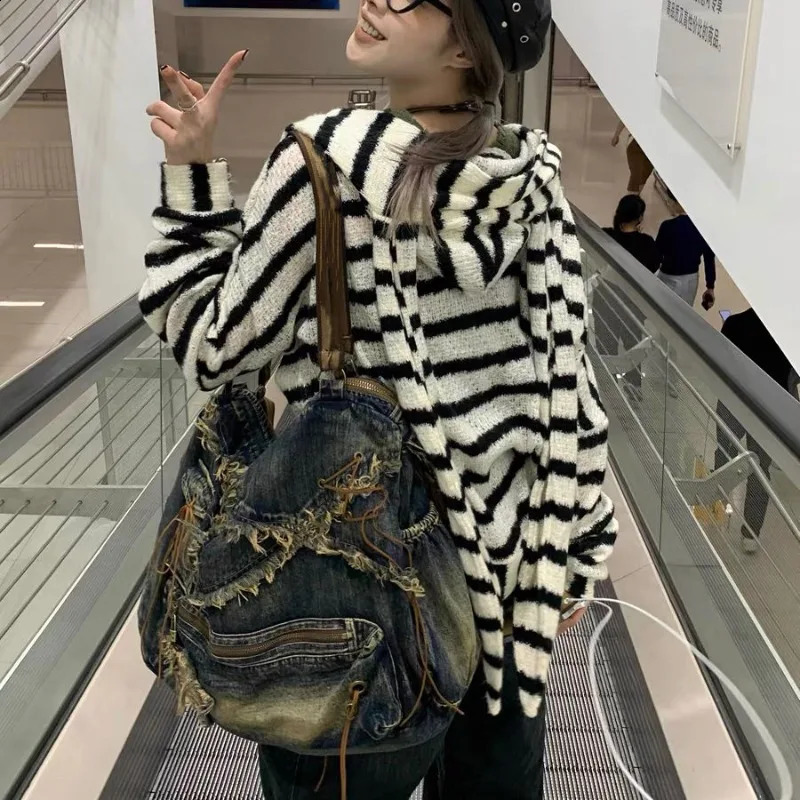 MBTI denim Y2k womens shoulder bag retro washed Distressed Fashion Messenger mens large capacity American handbag Sac 240919