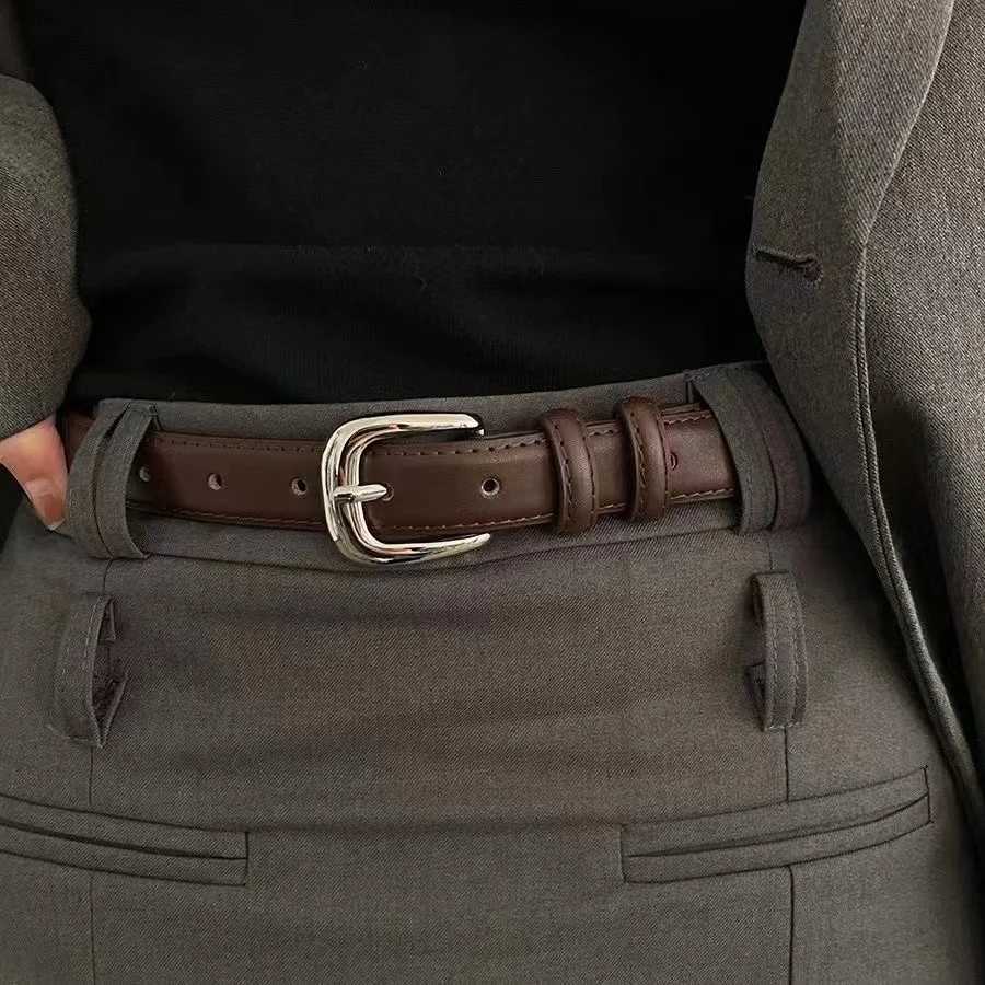 Womens belt vintage womens belt and high-end feel summer new Instagram style womens casual jeans niche W240920