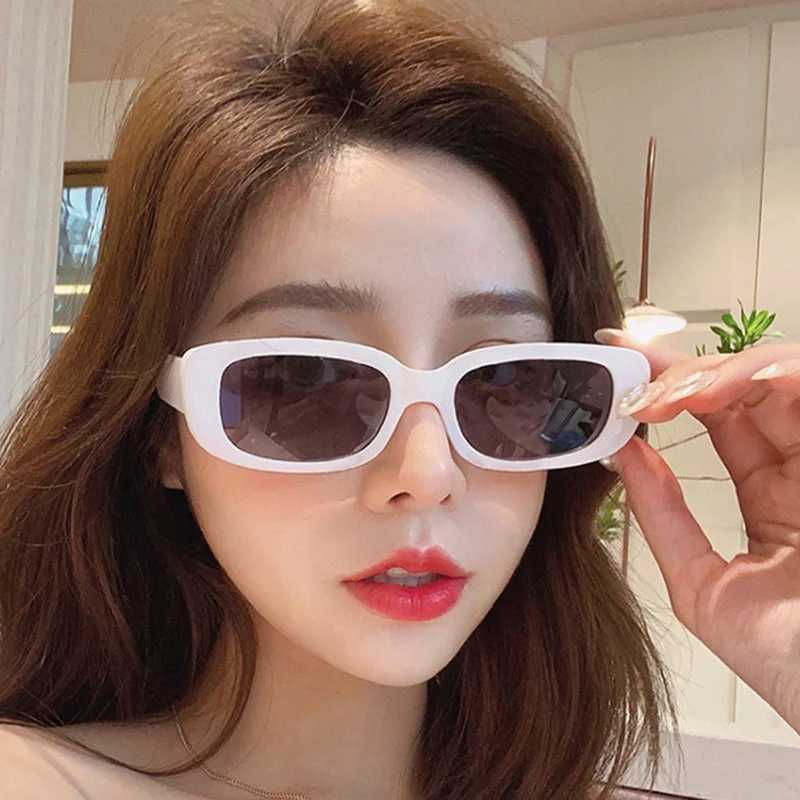 2024 New Fashion Vintage Rectangular Frame Sunglasses UV400 Classic Retro Square Sunglasses Women Brand Travel Sun Shade GlassesX240920