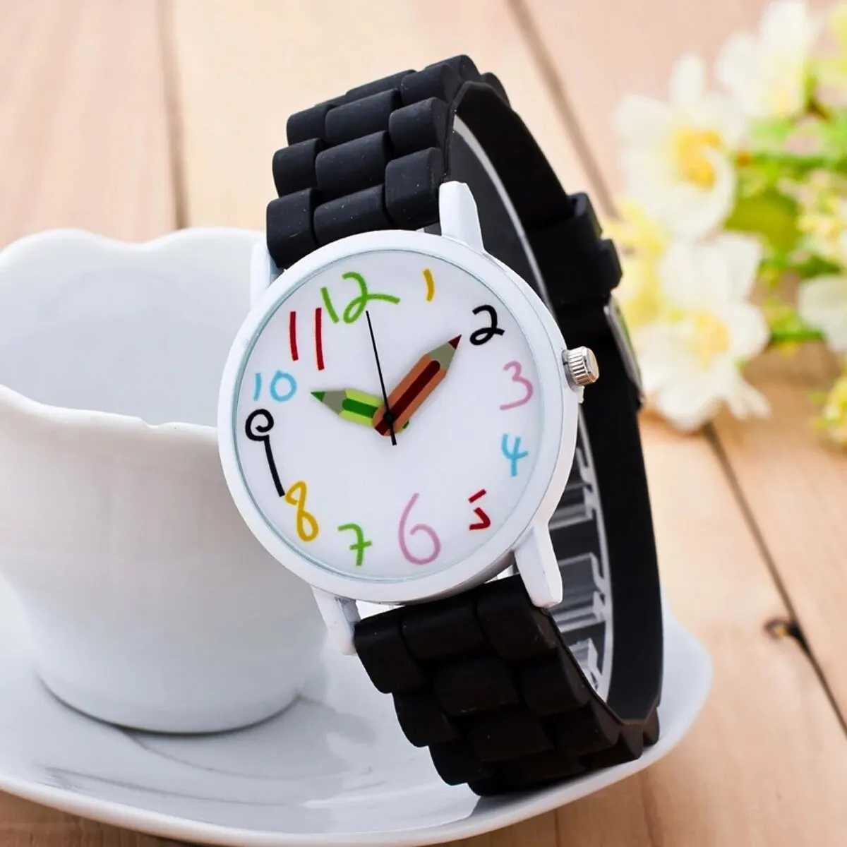 Ladies Little Fresh Jelly Silicone Pencil Digital Quartz Watch Middle And High School Simple Leisure Sports Pointer WatchX240920