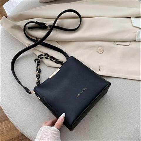 2024 Ready Stock Women Fashion Chain Bucket Sg Beg Shoulder Crossbody Ladies Bag Internet celebrity high-end popular women's bag