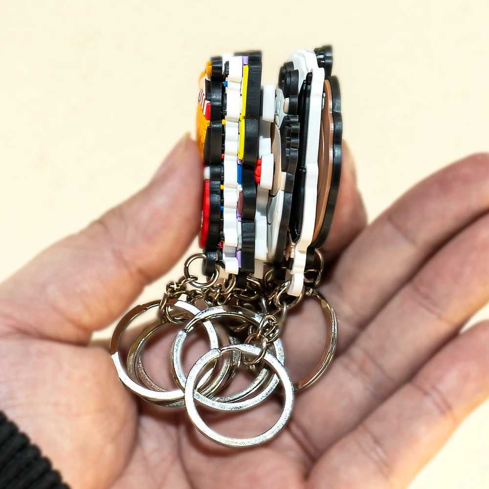 1PCS Old Friend PVC Keychain Hot Sales Key Ring Penguin Lobster Keys Accessories Car Bag Pendant Key Chain Charm unisexX240919