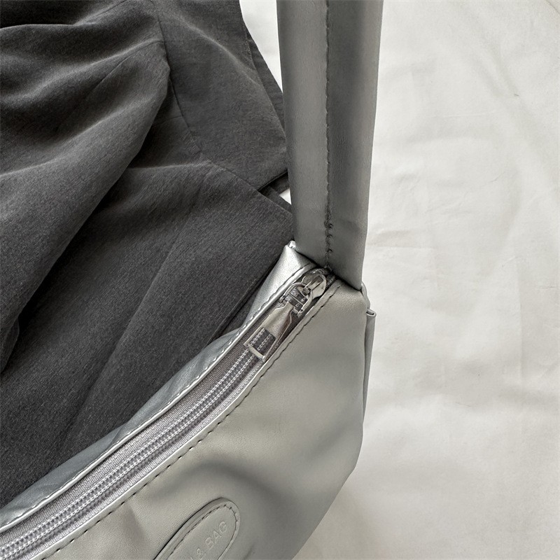 Women's niche texture silver bag high-end pleated armpit crescent bag