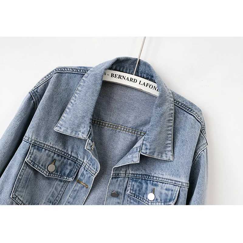 Spring Autumn New Vintage Light Blue Denim Jacket Women Loose Short Cowboy Outerwear Big Pocket Long Sleeve Jeans Jacket FemaleX240920