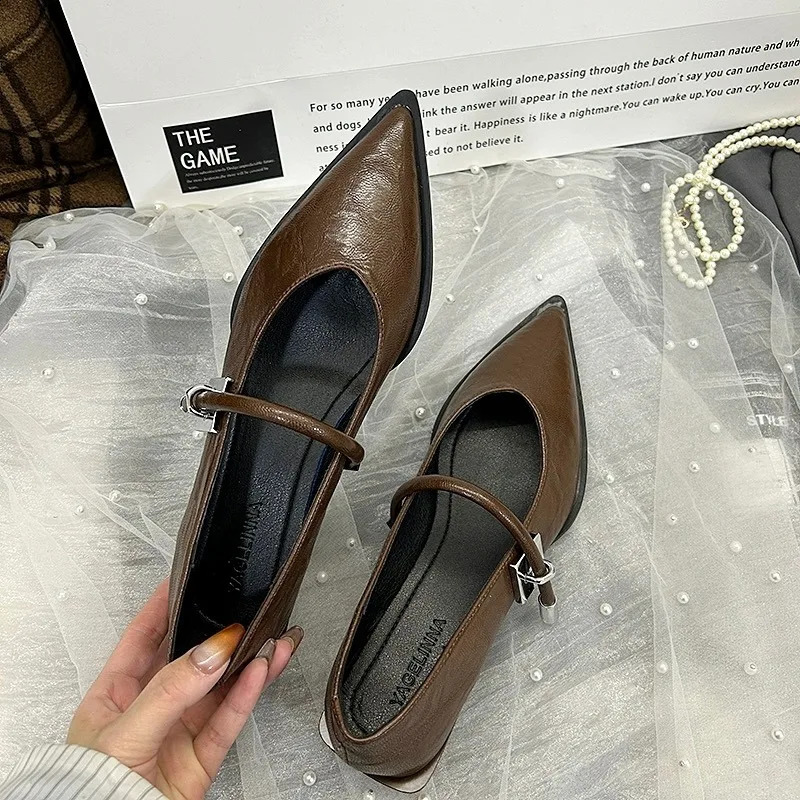 2024 vintage Pointed Single Womens Shoes Versatile One Line Strap casual thick boots light metal buckle low boots womens shoes 240919
