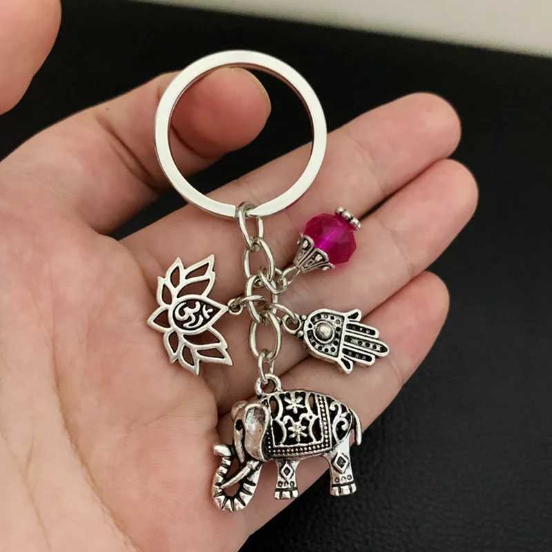 New Tribal Ethnic Keychains Unique Bohemia Gift Key Holder Lotus Jewelry Hand Elephant Car Keychain For WomenX240919