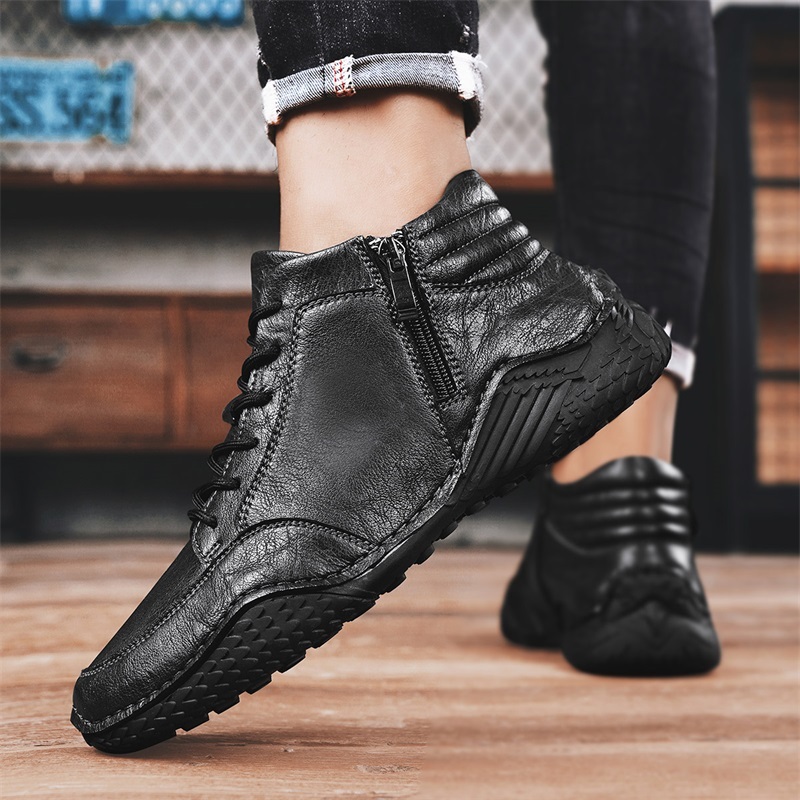 2024 designer's new men's shock-absorbing casual leather comfortable casual walking ankle boots retro style men's plush warm snow shoes