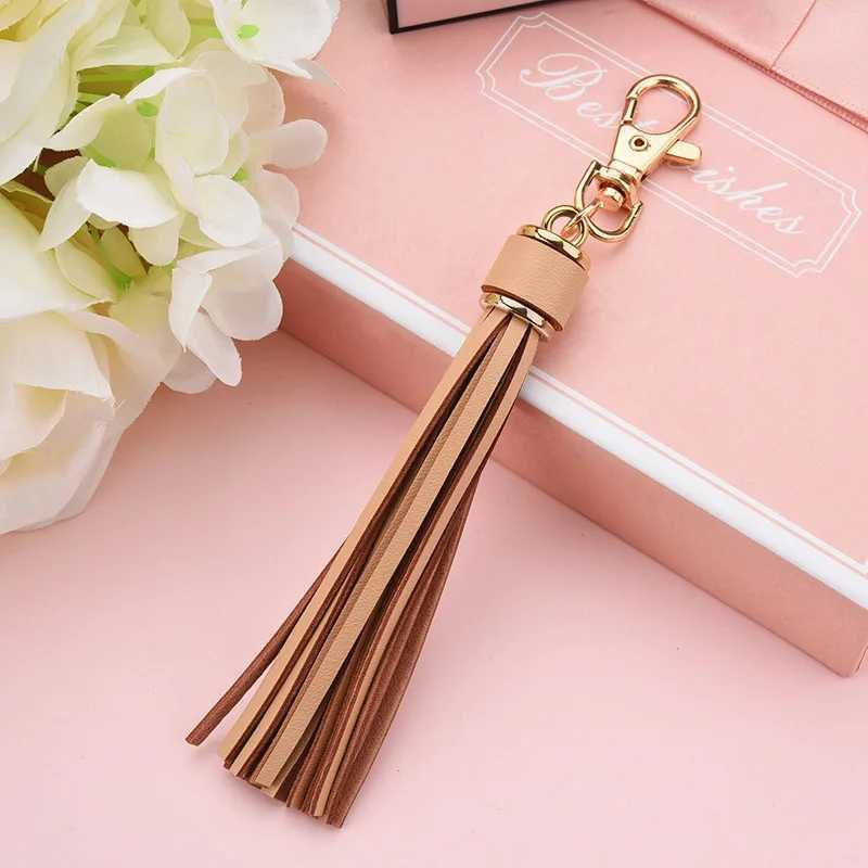 33 Colors Creative PU Leather Tassels Keychain Charms Car Keyring Pendant For Women Child Bag Tassels Trinket Jewelry GiftX240919