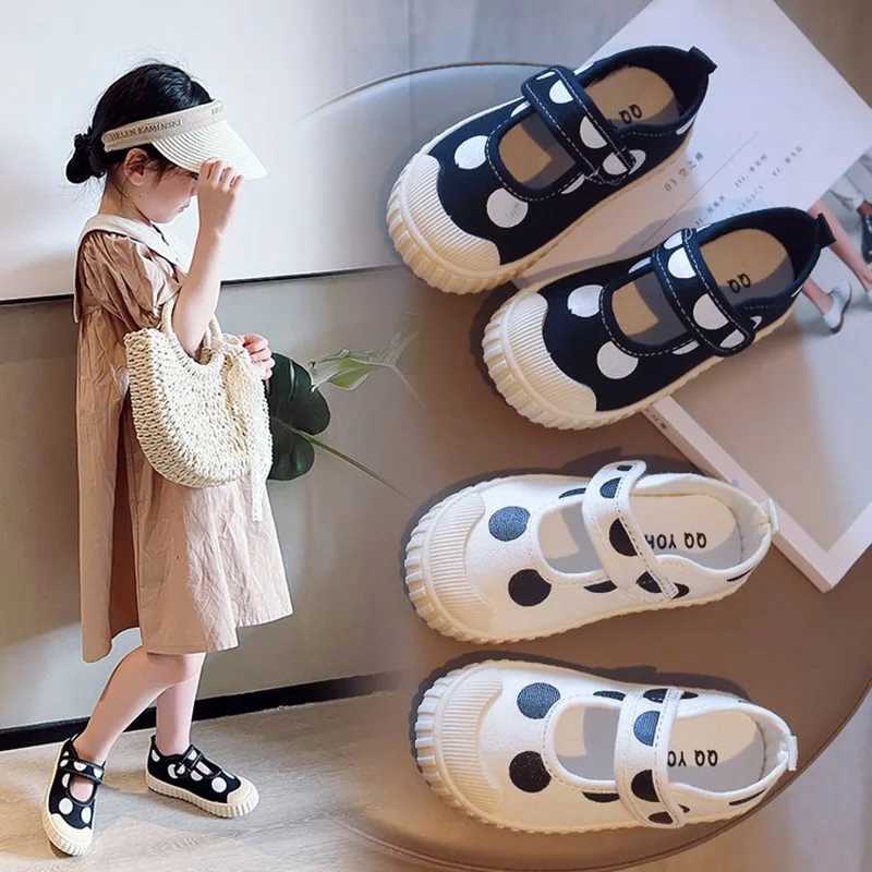 Kids Casual Shoes Lace Up Canvas Shoes Girls Sneakers Leopard Baby Children Sneaker Boys Running Sport Shoe Slip on Loafer White M240920