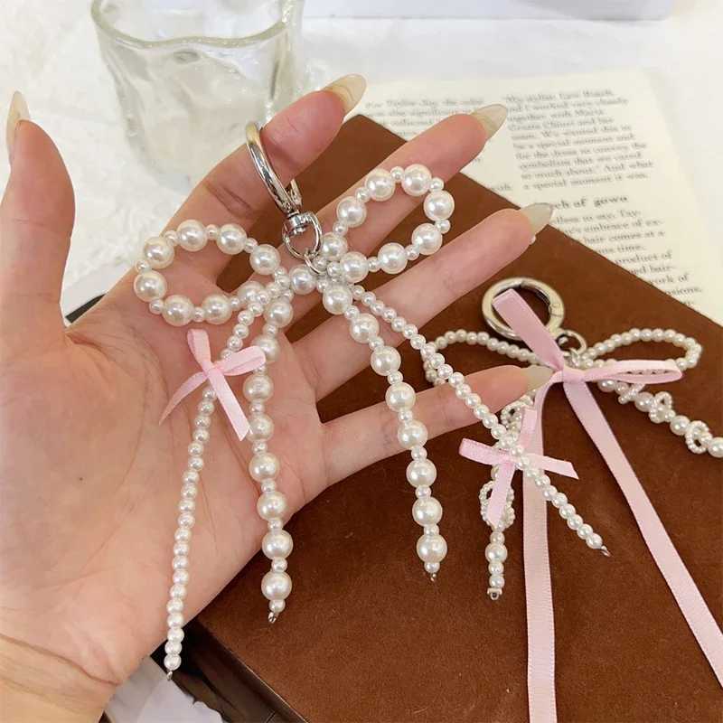 New White Bowknot Heart Keychain Women Sweet Charm Pearl Bow Backpack Key Ring Handmade Jewelry Ornament Bags Pendants GiftsX240919
