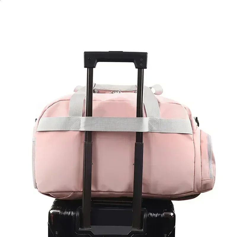 Large capacity outdoor travel bags shoulder gym handbags mens waterproof sports and fitness training backpacks 240911