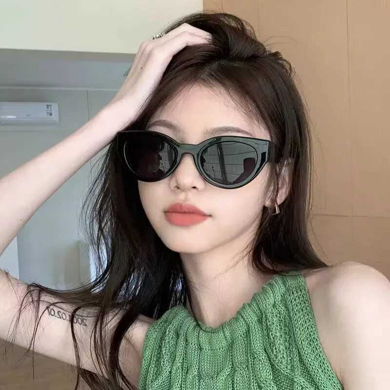 Cute Sexy Retro Cat Eye Sunglasses Woman Small Frame Black Gradient Ladies Sun Glasses Vintage Brand Designer Oculos De SolX240920
