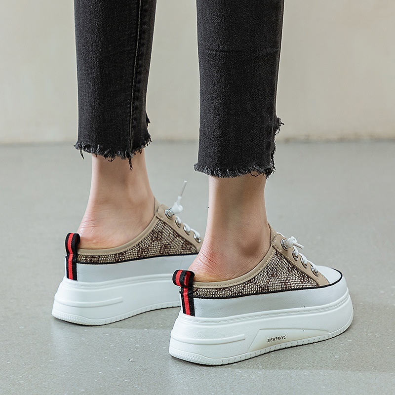 Water dia toe cap half slippers for wearing outside, 2024 summer new style small fragrant women's shoes, sponge cake thick sole without heel