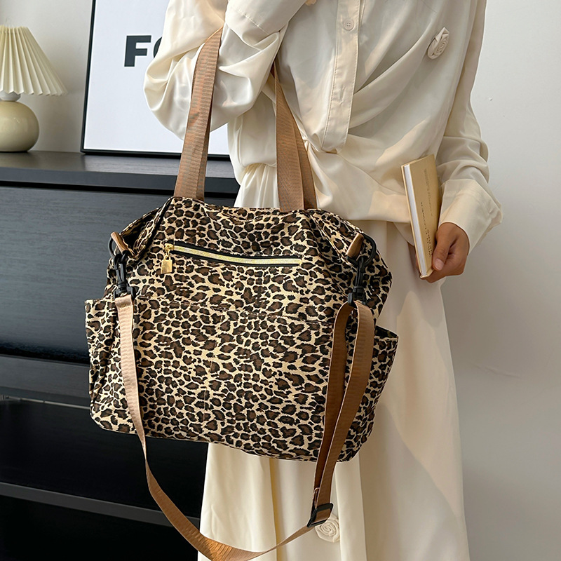 Women's New Shoulder Leopard Print Casual Shopping Large Capacity European and American Fashion Solid Color Tote Bag