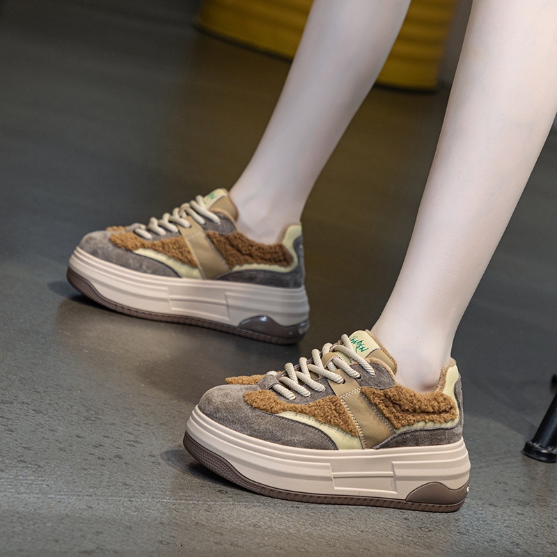 Trendy brand color blocked suede board autumn winter 2024, new thick soled, height increasing, internet famous, warm and casual fur shoes for women